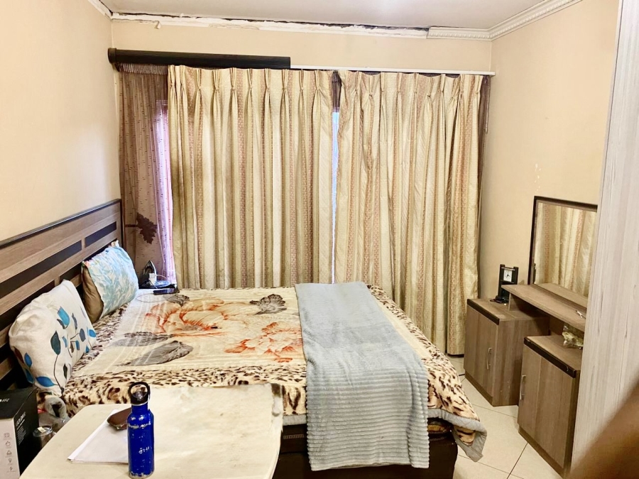5 Bedroom Property for Sale in Karenpark Gauteng