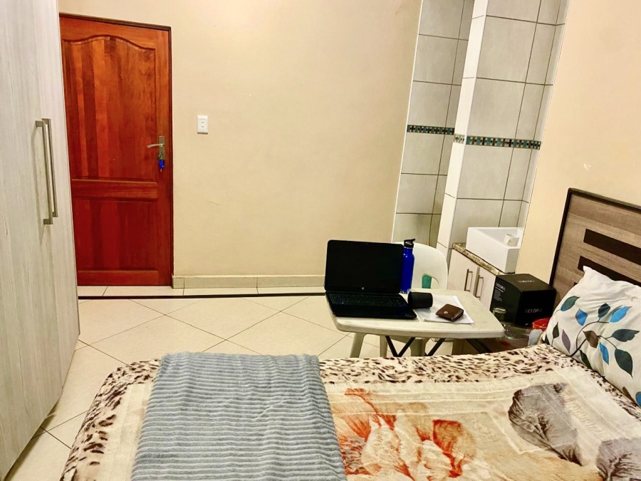 5 Bedroom Property for Sale in Karenpark Gauteng