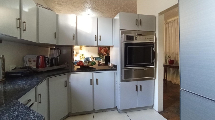 5 Bedroom Property for Sale in Arcadia Gauteng