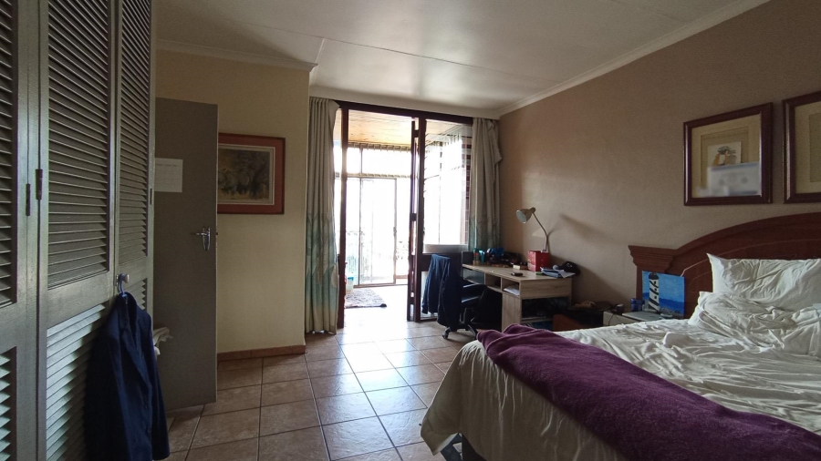 5 Bedroom Property for Sale in Arcadia Gauteng