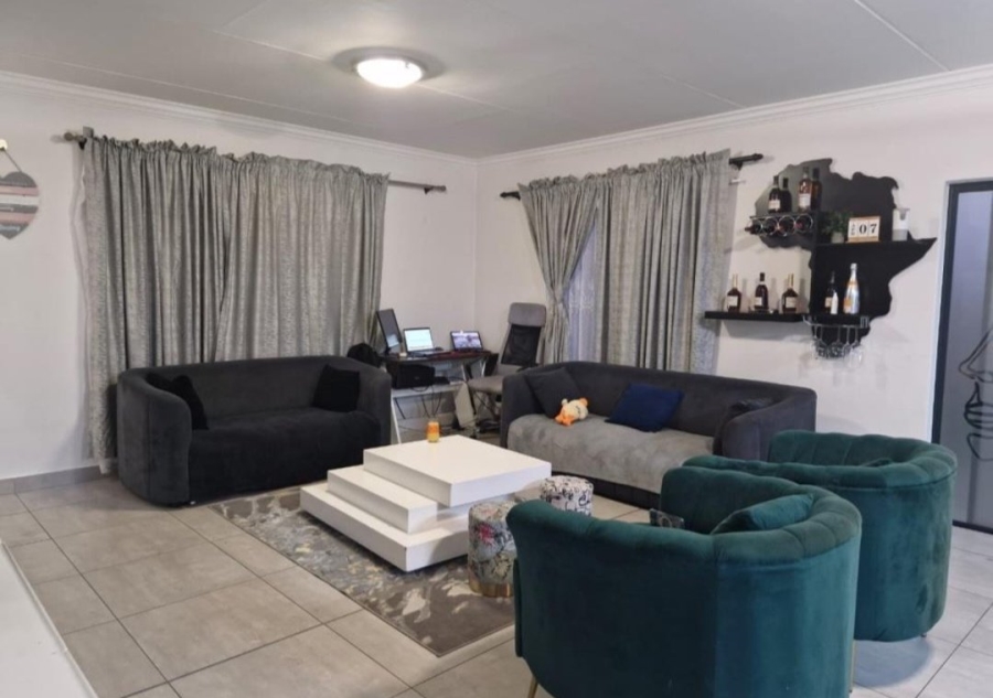 3 Bedroom Property for Sale in Thatchfield Ridge Gauteng