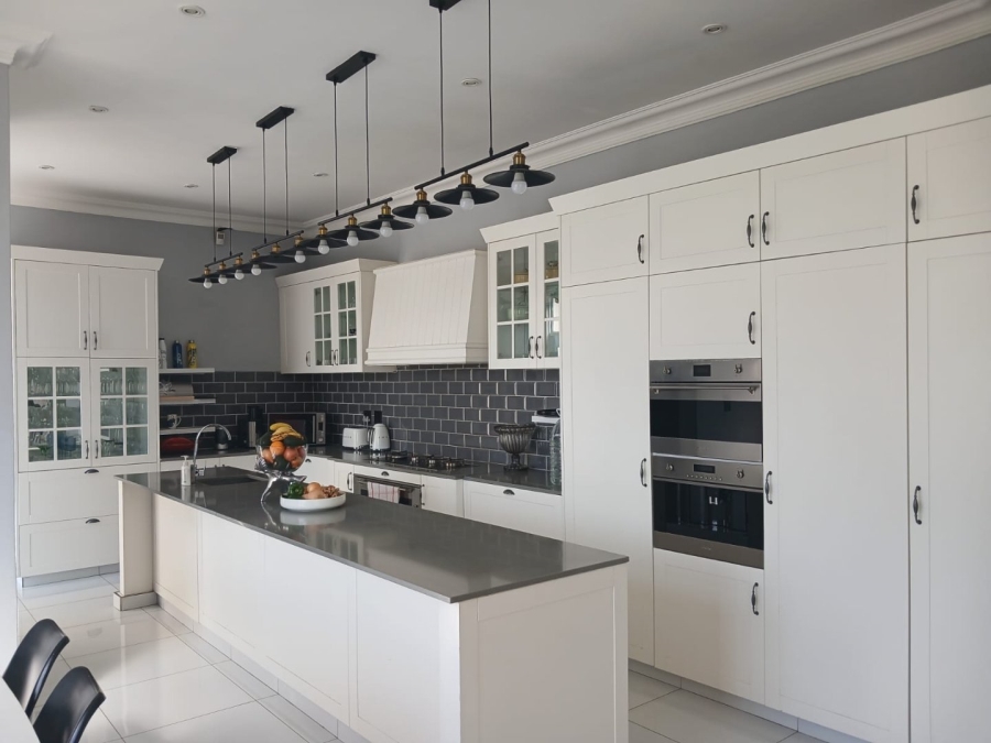 5 Bedroom Property for Sale in Blue Valley Golf Estate Gauteng
