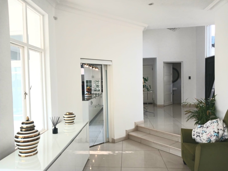 5 Bedroom Property for Sale in Blue Valley Golf Estate Gauteng