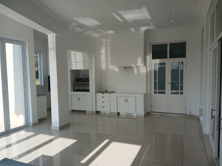 5 Bedroom Property for Sale in Blue Valley Golf Estate Gauteng