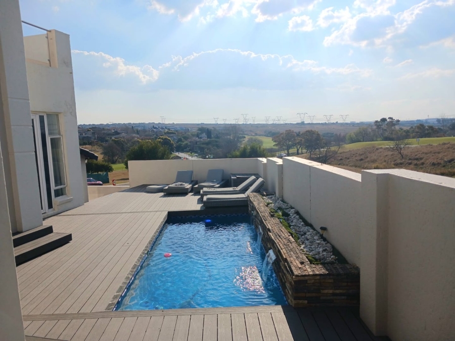 5 Bedroom Property for Sale in Blue Valley Golf Estate Gauteng