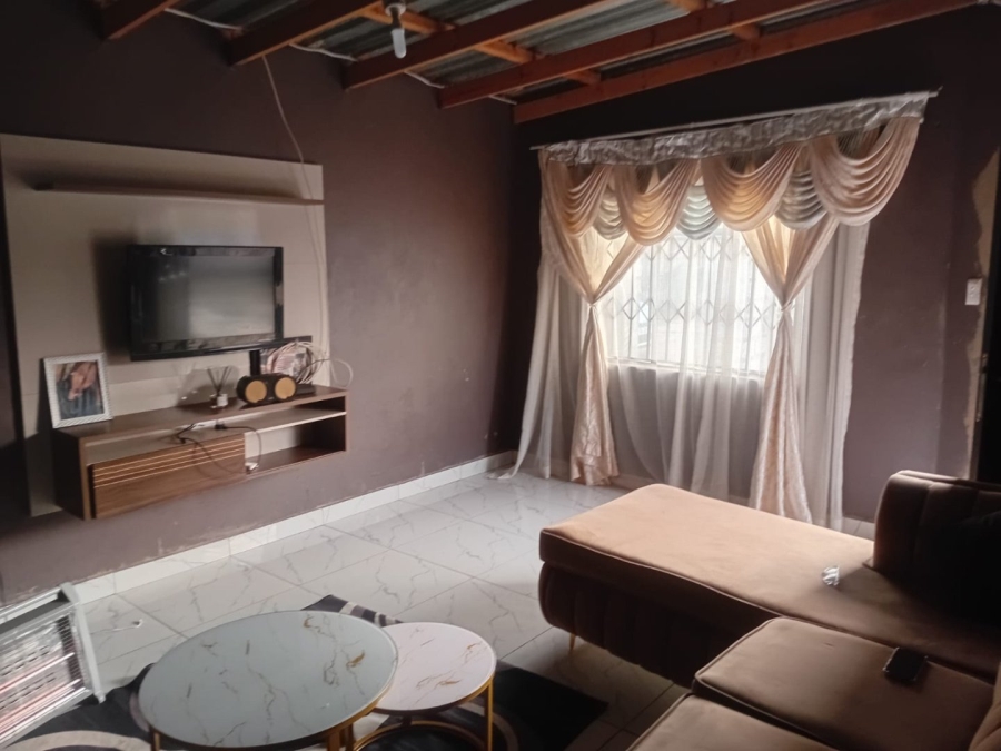 2 Bedroom Property for Sale in Langaville Gauteng