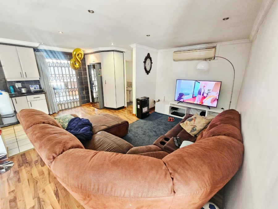 4 Bedroom Property for Sale in Heuweloord Gauteng
