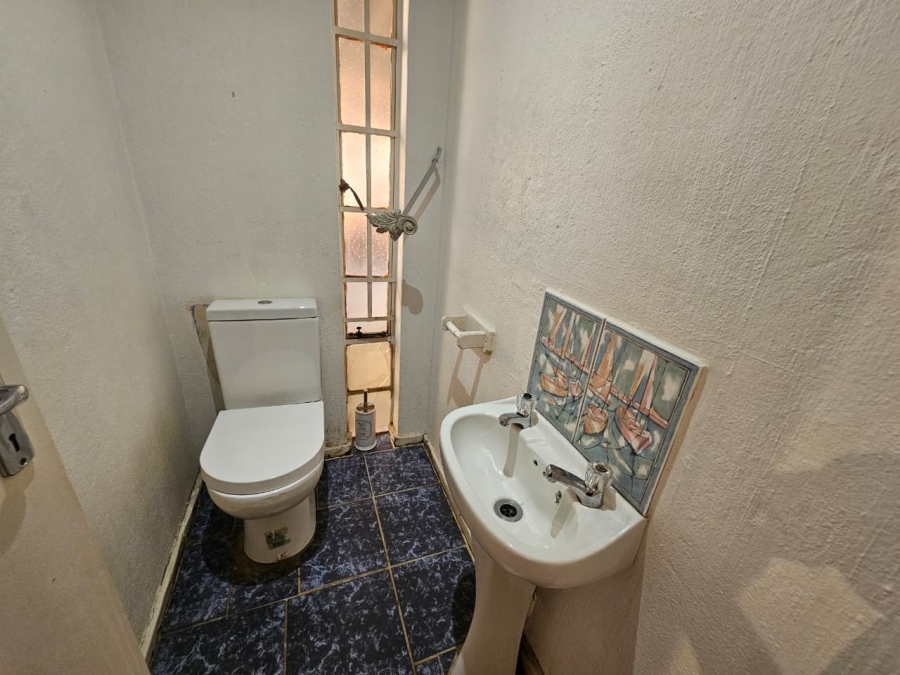 4 Bedroom Property for Sale in Heuweloord Gauteng
