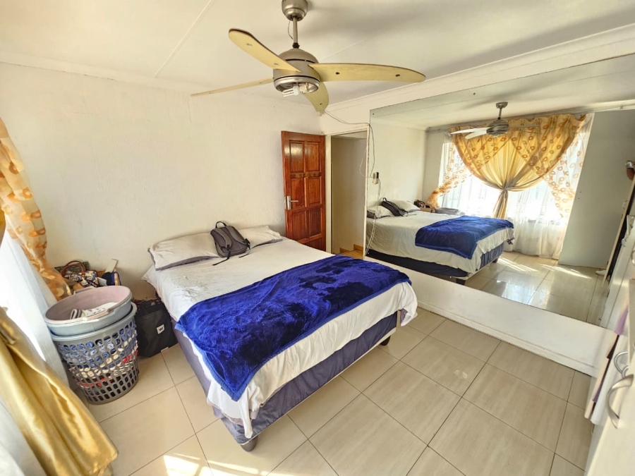 4 Bedroom Property for Sale in Heuweloord Gauteng