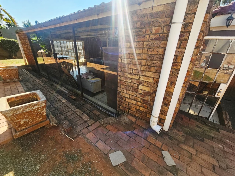 4 Bedroom Property for Sale in Heuweloord Gauteng