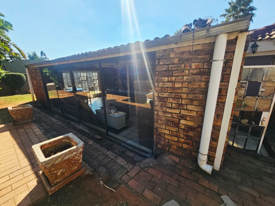 4 Bedroom Property for Sale in Heuweloord Gauteng