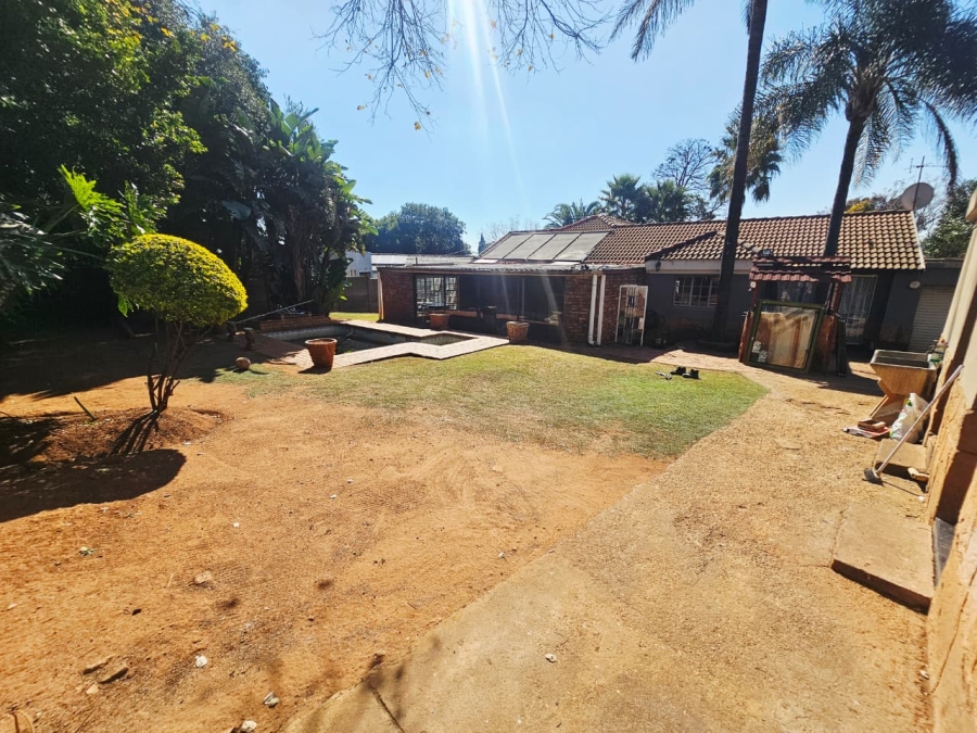 4 Bedroom Property for Sale in Heuweloord Gauteng