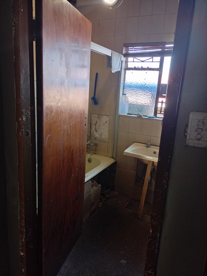 9 Bedroom Property for Sale in Sophiatown Gauteng