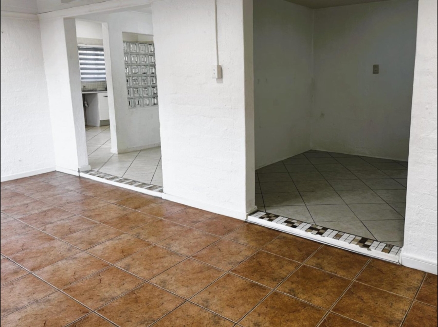 2 Bedroom Property for Sale in Sundowner Gauteng
