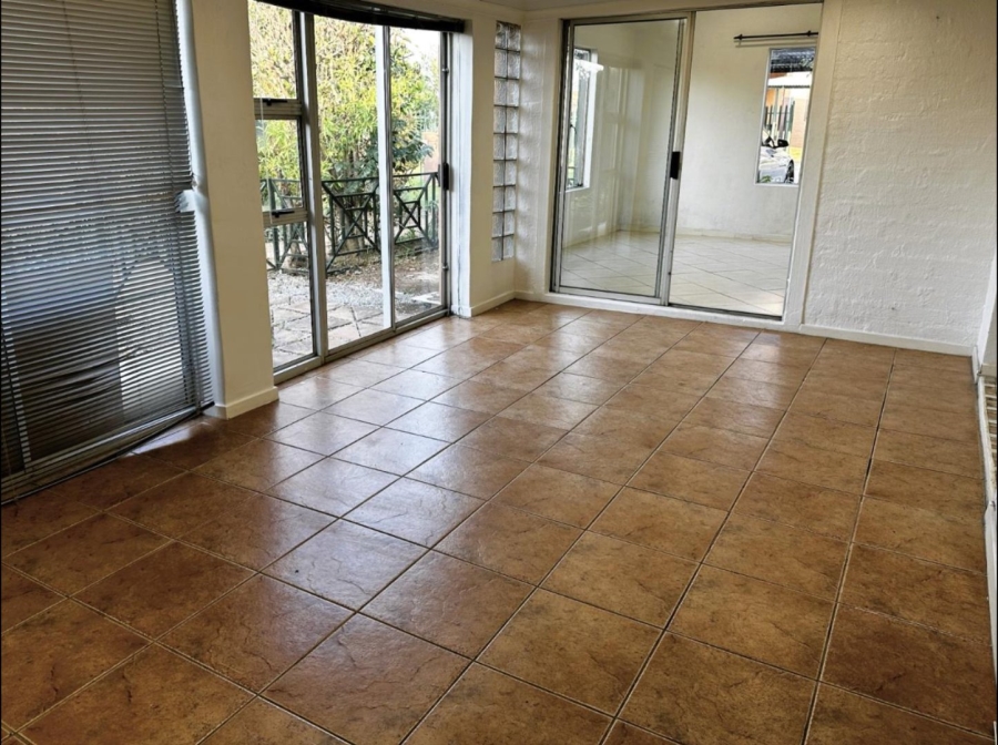 2 Bedroom Property for Sale in Sundowner Gauteng