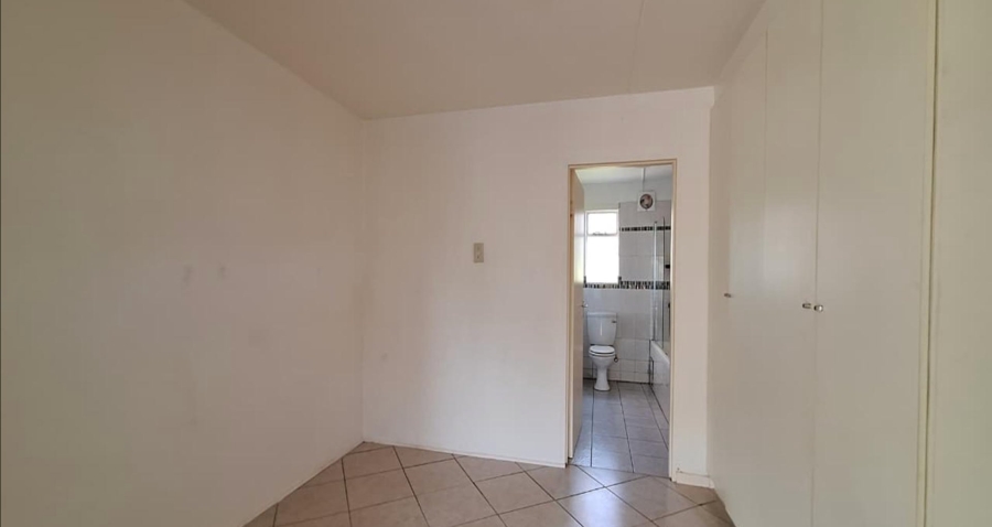 2 Bedroom Property for Sale in Sundowner Gauteng