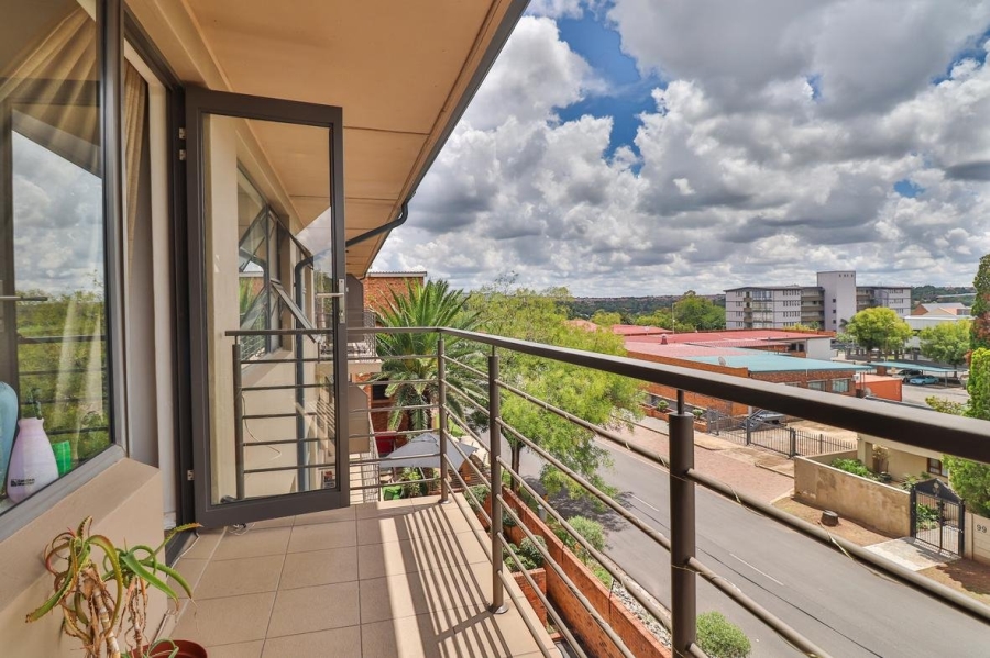 1 Bedroom Property for Sale in Edenvale Central Gauteng