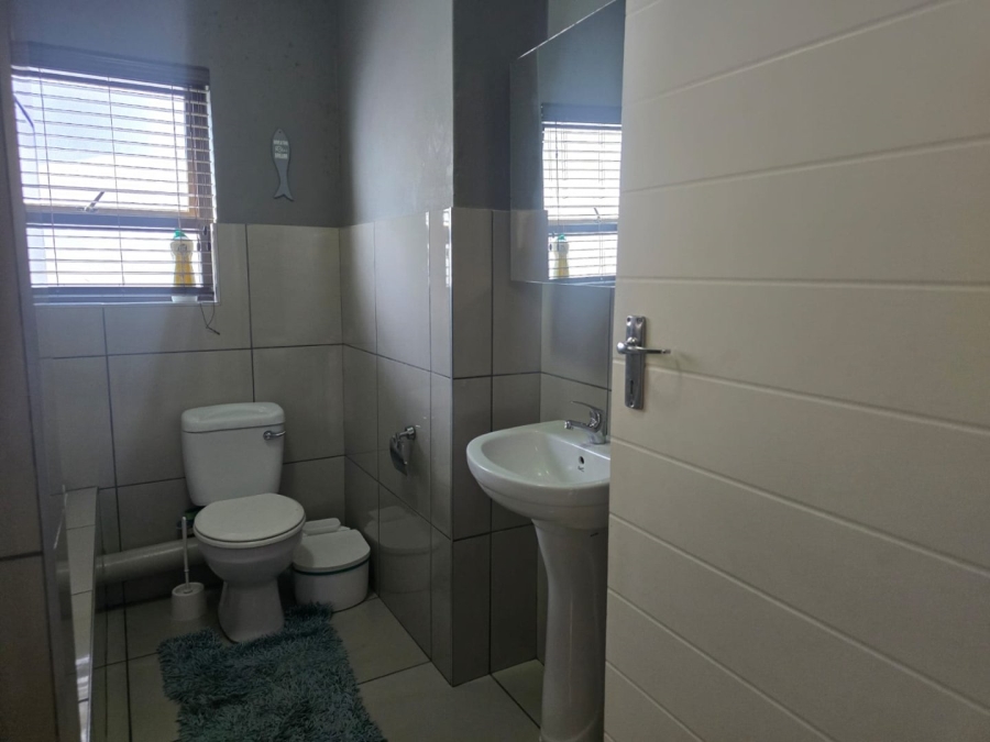 2 Bedroom Property for Sale in Brentwood Park AH Gauteng