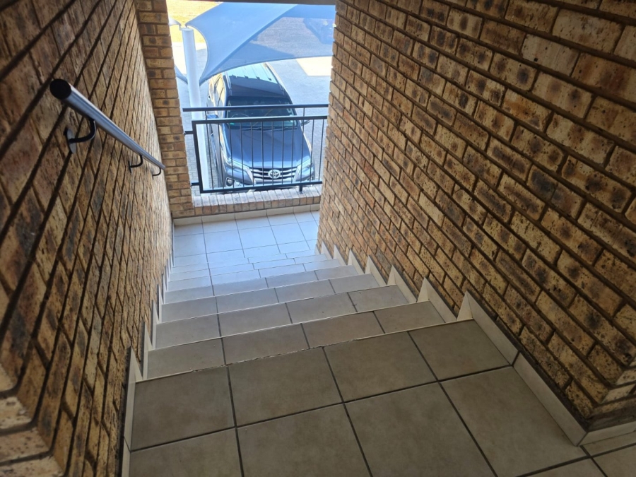 2 Bedroom Property for Sale in Brentwood Park AH Gauteng