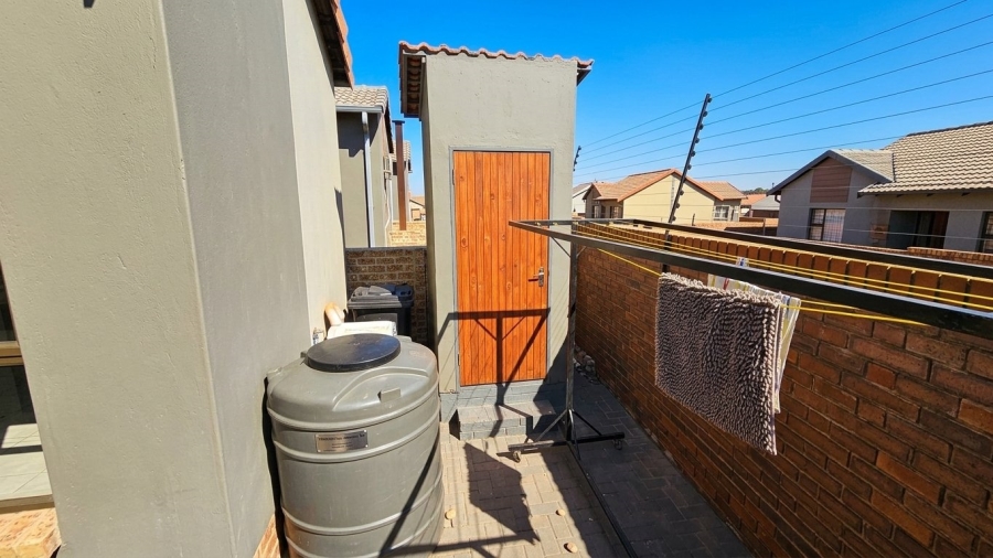 2 Bedroom Property for Sale in South Hills Gauteng