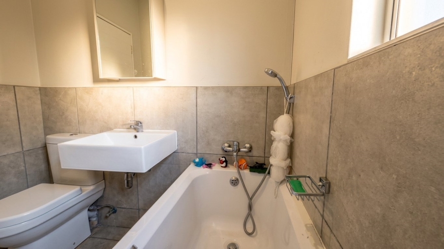 2 Bedroom Property for Sale in South Hills Gauteng
