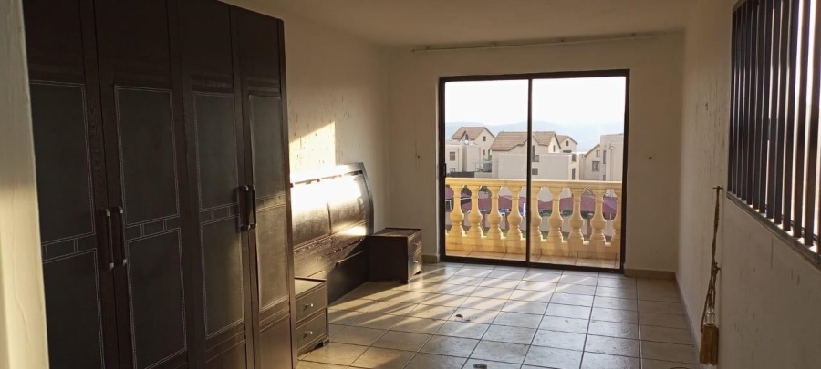8 Bedroom Property for Sale in Winchester Hills Gauteng
