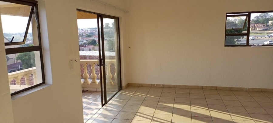 8 Bedroom Property for Sale in Winchester Hills Gauteng