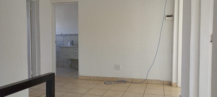 8 Bedroom Property for Sale in Winchester Hills Gauteng
