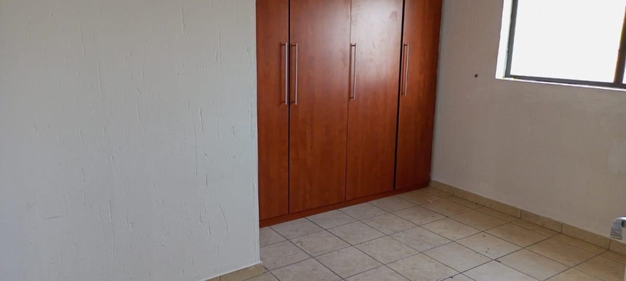 8 Bedroom Property for Sale in Winchester Hills Gauteng