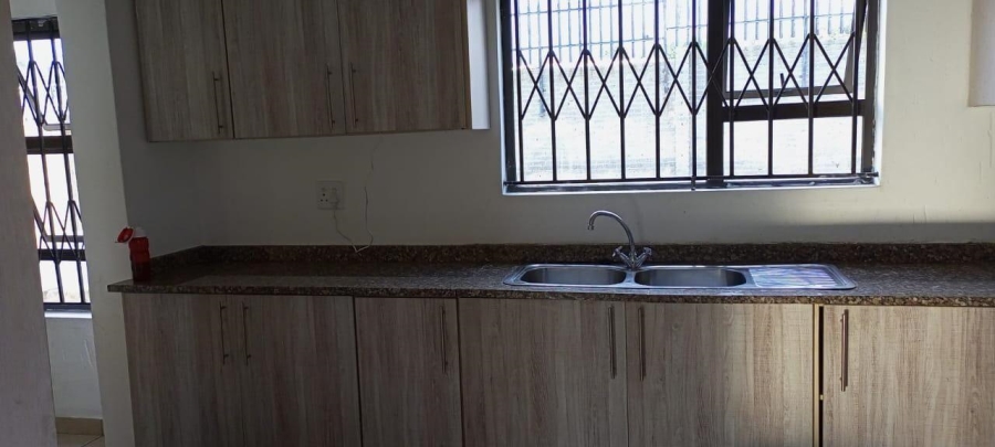 8 Bedroom Property for Sale in Winchester Hills Gauteng