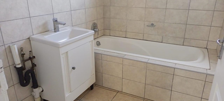 8 Bedroom Property for Sale in Winchester Hills Gauteng
