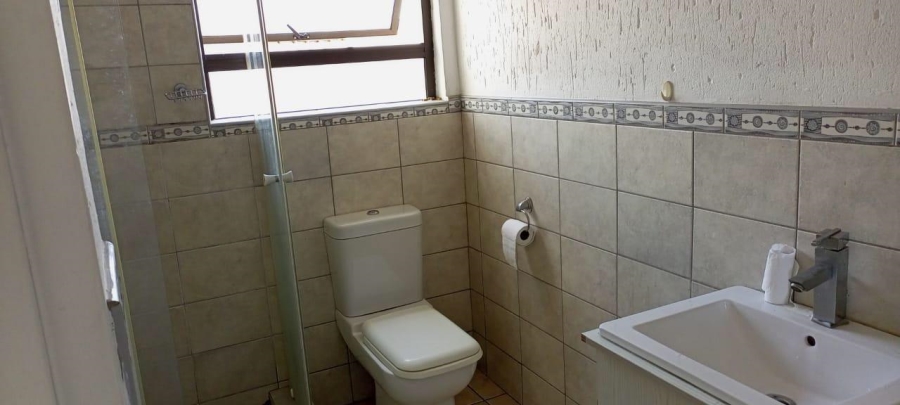 8 Bedroom Property for Sale in Winchester Hills Gauteng