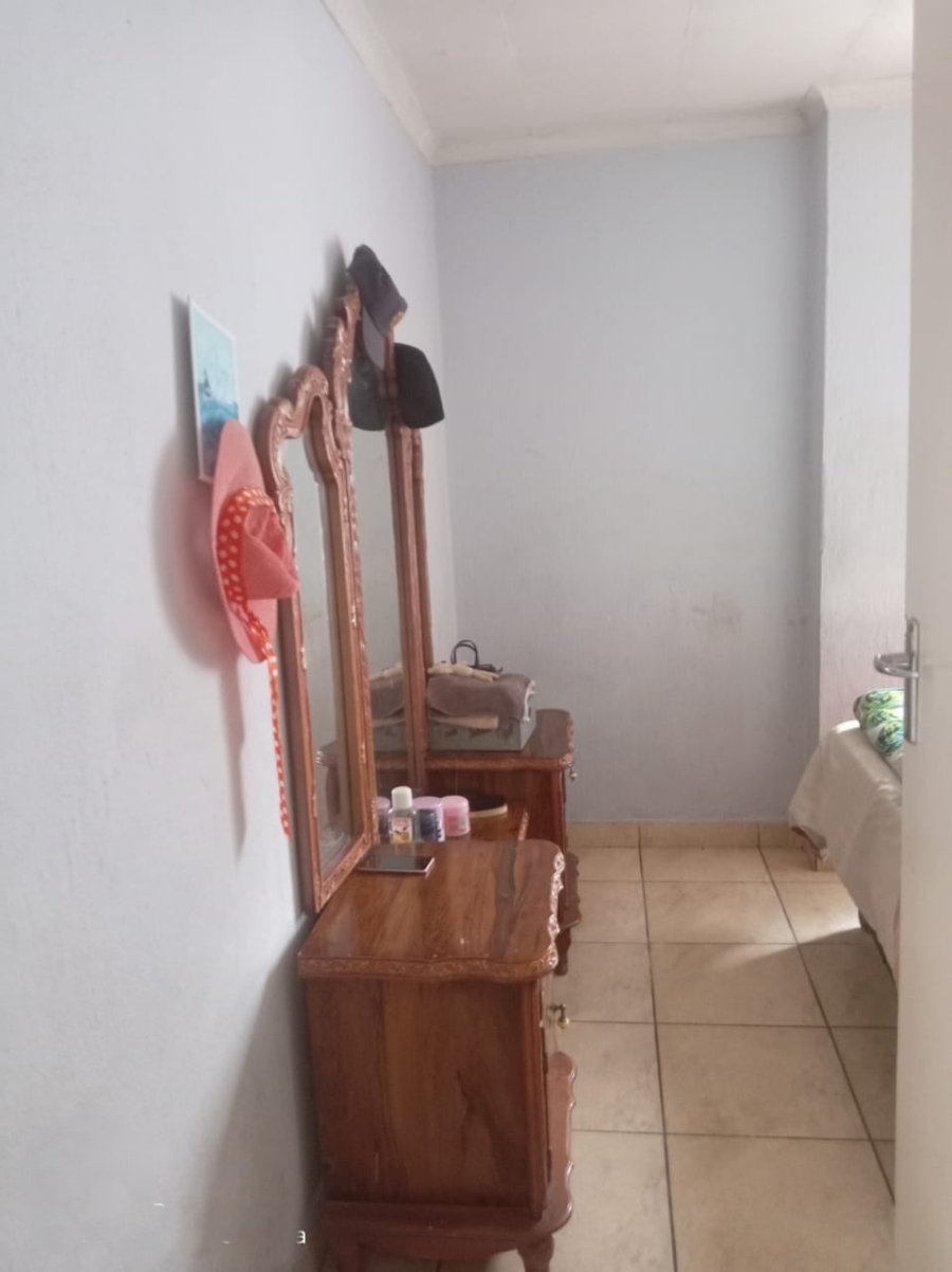 2 Bedroom Property for Sale in Pretoria West Gauteng