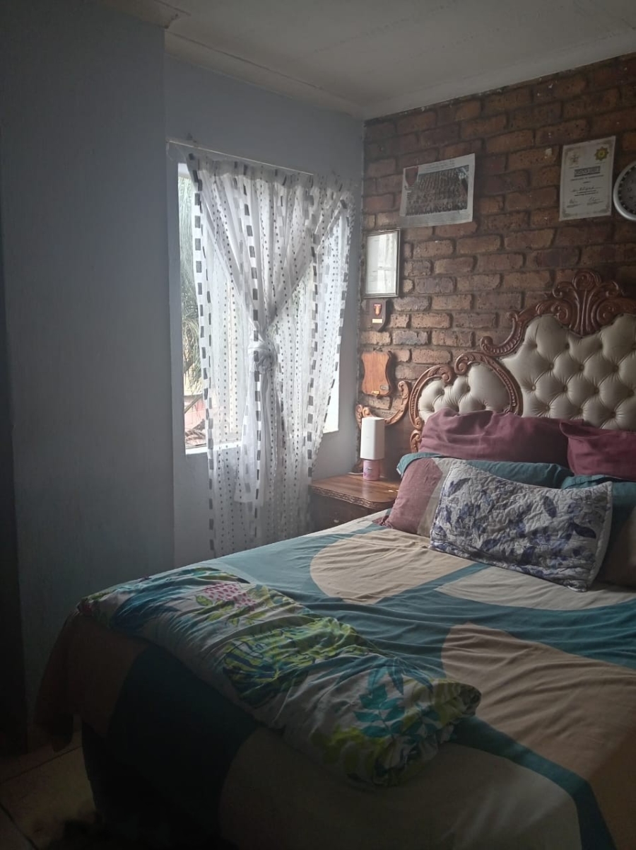 2 Bedroom Property for Sale in Pretoria West Gauteng