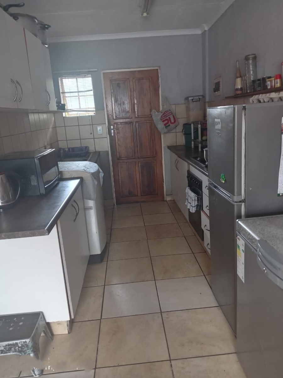 2 Bedroom Property for Sale in Pretoria West Gauteng