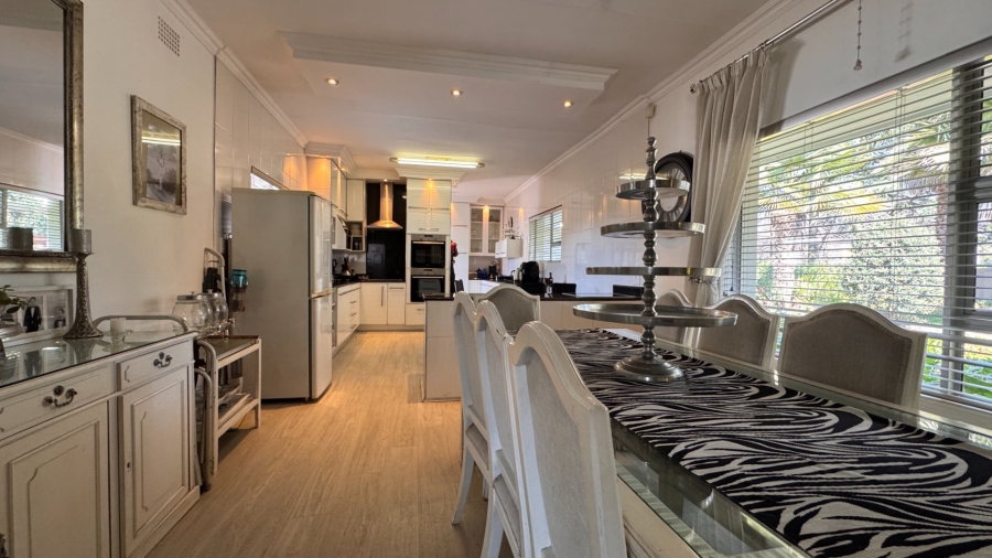 4 Bedroom Property for Sale in Three Rivers Proper Gauteng