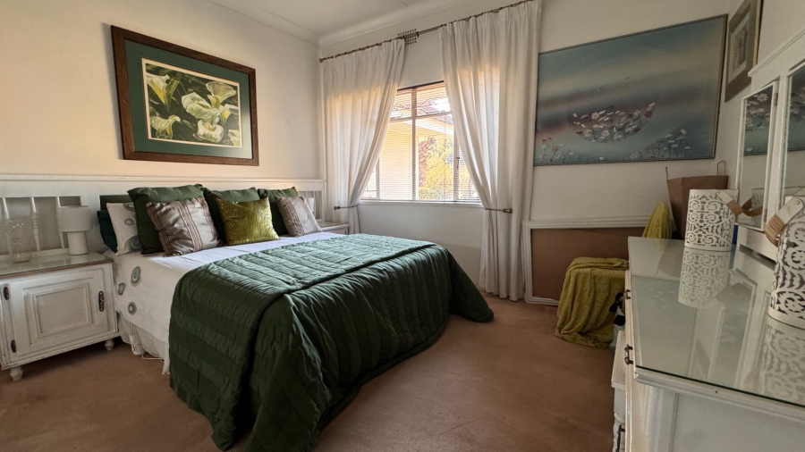4 Bedroom Property for Sale in Three Rivers Proper Gauteng