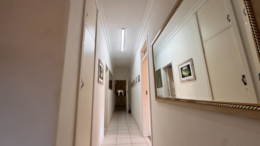 4 Bedroom Property for Sale in Three Rivers Proper Gauteng
