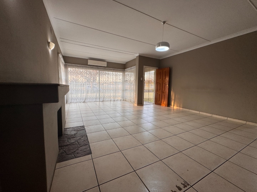 3 Bedroom Property for Sale in Three Rivers Gauteng