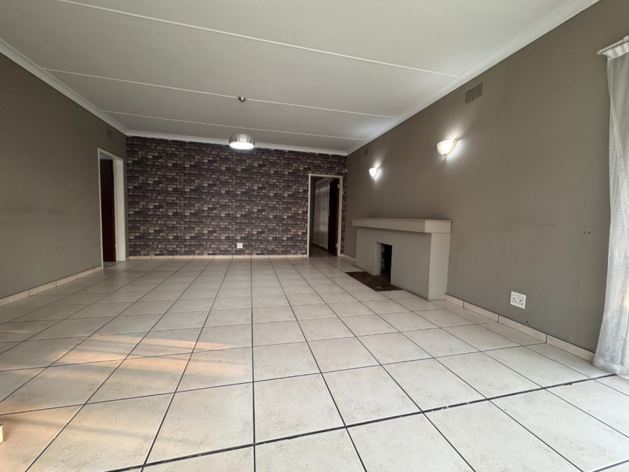 3 Bedroom Property for Sale in Three Rivers Gauteng