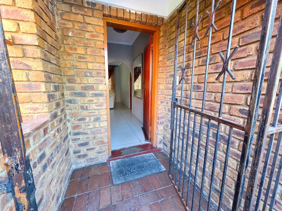 4 Bedroom Property for Sale in Norkem Park Gauteng