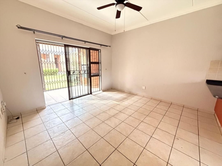 2 Bedroom Property for Sale in Ravenswood Gauteng