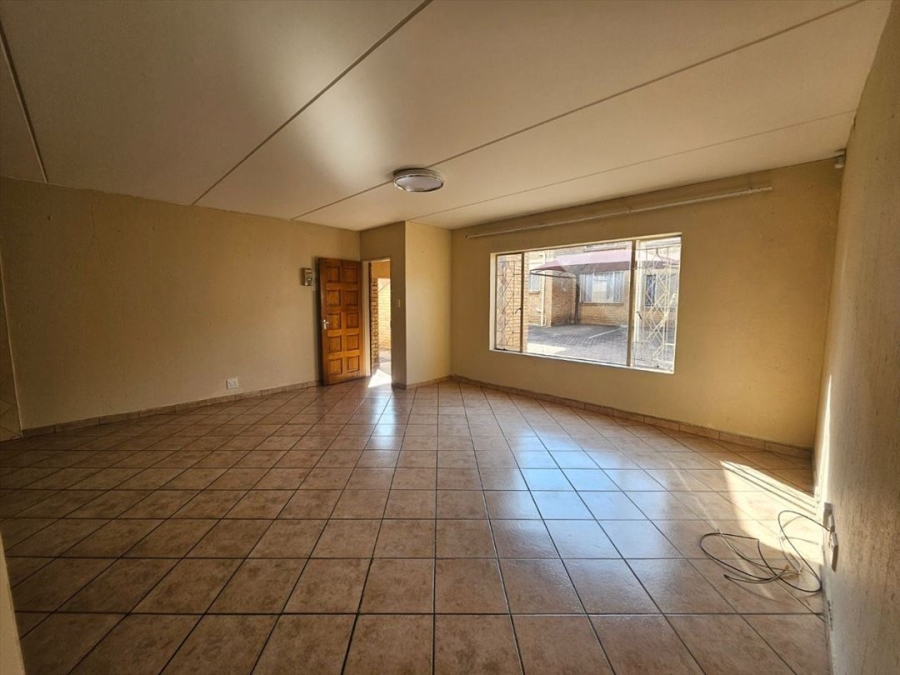 2 Bedroom Property for Sale in Cason Gauteng