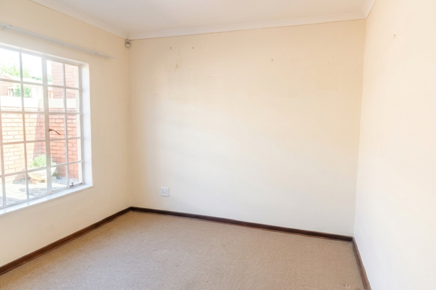  Bedroom Property for Sale in Harveston A H Gauteng