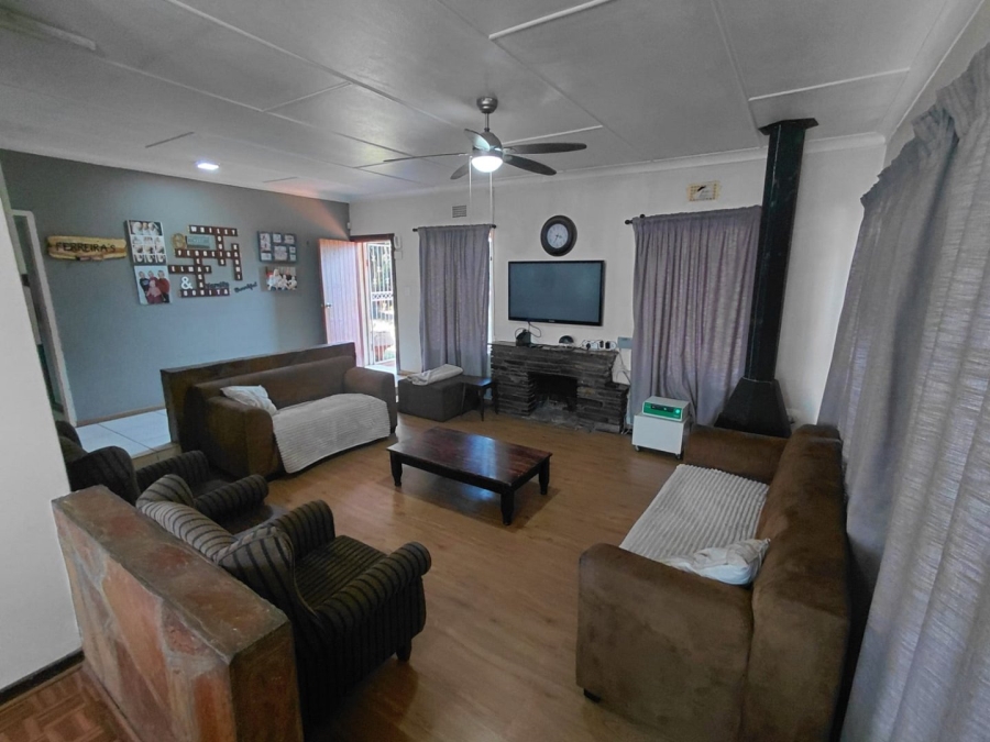 3 Bedroom Property for Sale in Casseldale Gauteng