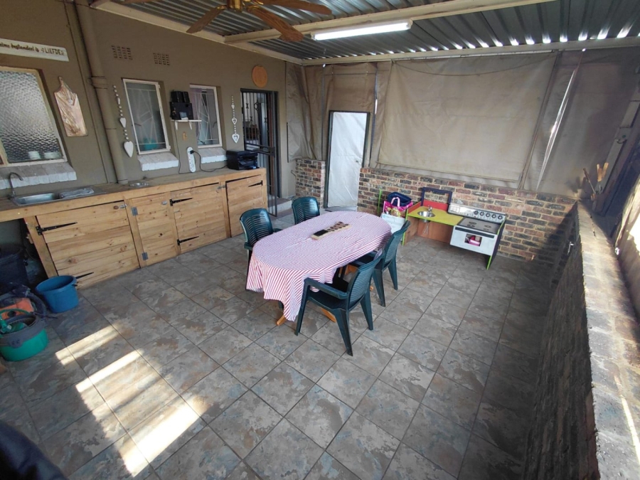 3 Bedroom Property for Sale in Casseldale Gauteng