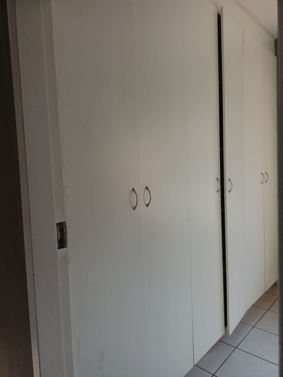 2 Bedroom Property for Sale in Meredale Gauteng