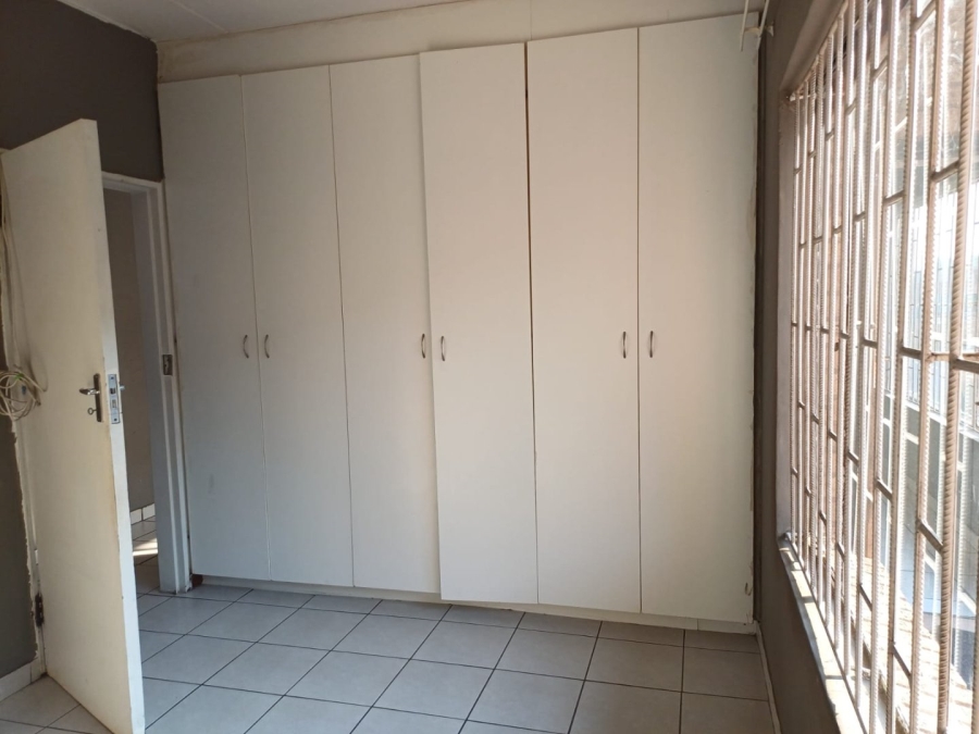 2 Bedroom Property for Sale in Meredale Gauteng