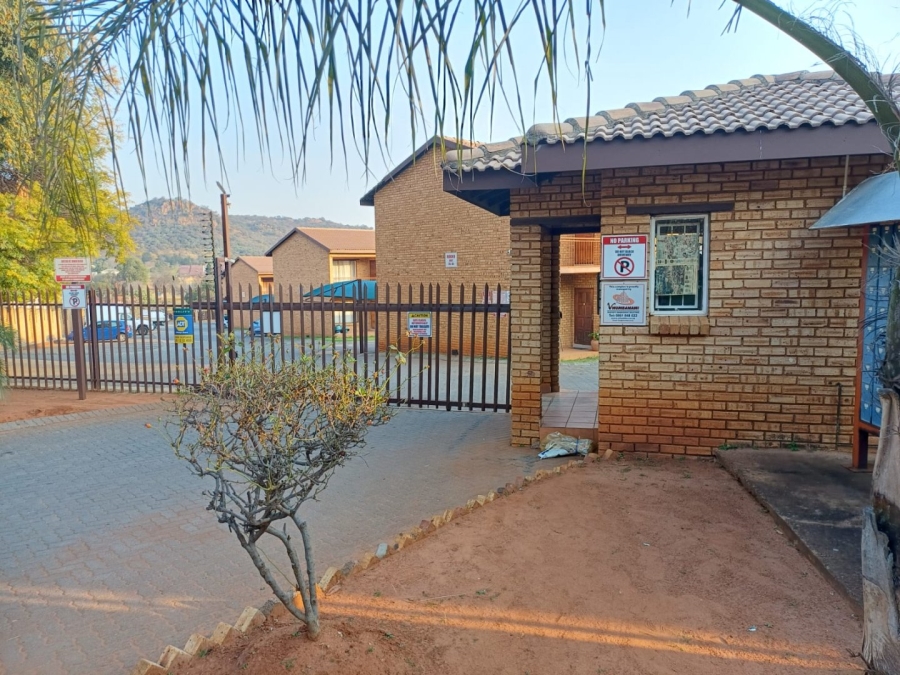 2 Bedroom Property for Sale in Meredale Gauteng