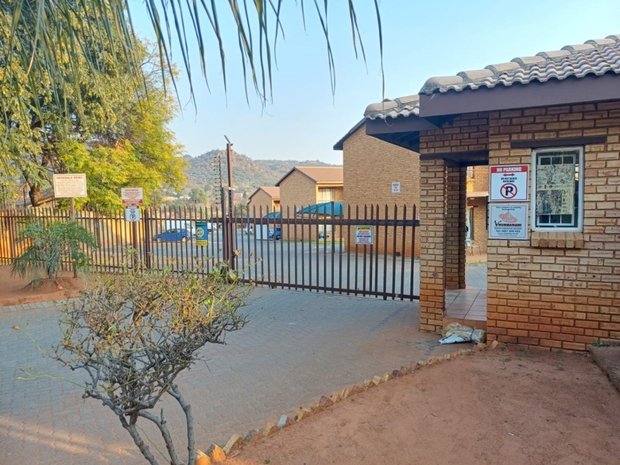 2 Bedroom Property for Sale in Meredale Gauteng
